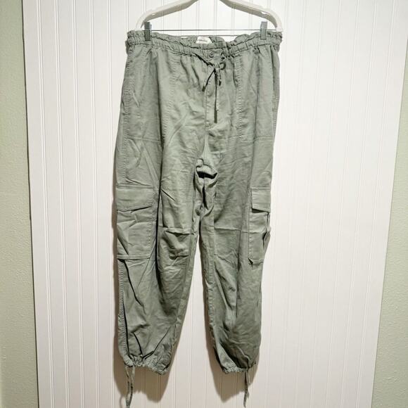 Abercrombie & Fitch Pants - Abercrombie Fitch Sage Green Cargo Joggers Size Large